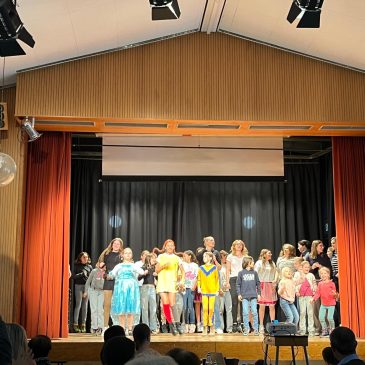 Patrozinium St. Theresia mit Gottesdienst, Mittagessen und Jugend stellt sich vor am 11.10.26